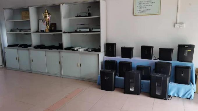 S606B Küçük Boyutlu Masaüstü Ticari Mini Kişisel Kullanım Kağıt Kırıcı Makine Ev Ofisi İçin 11